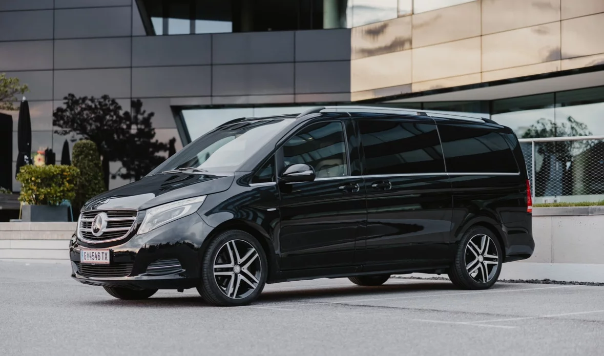 Mercedes-Benz V Class 2018 - Photo 2