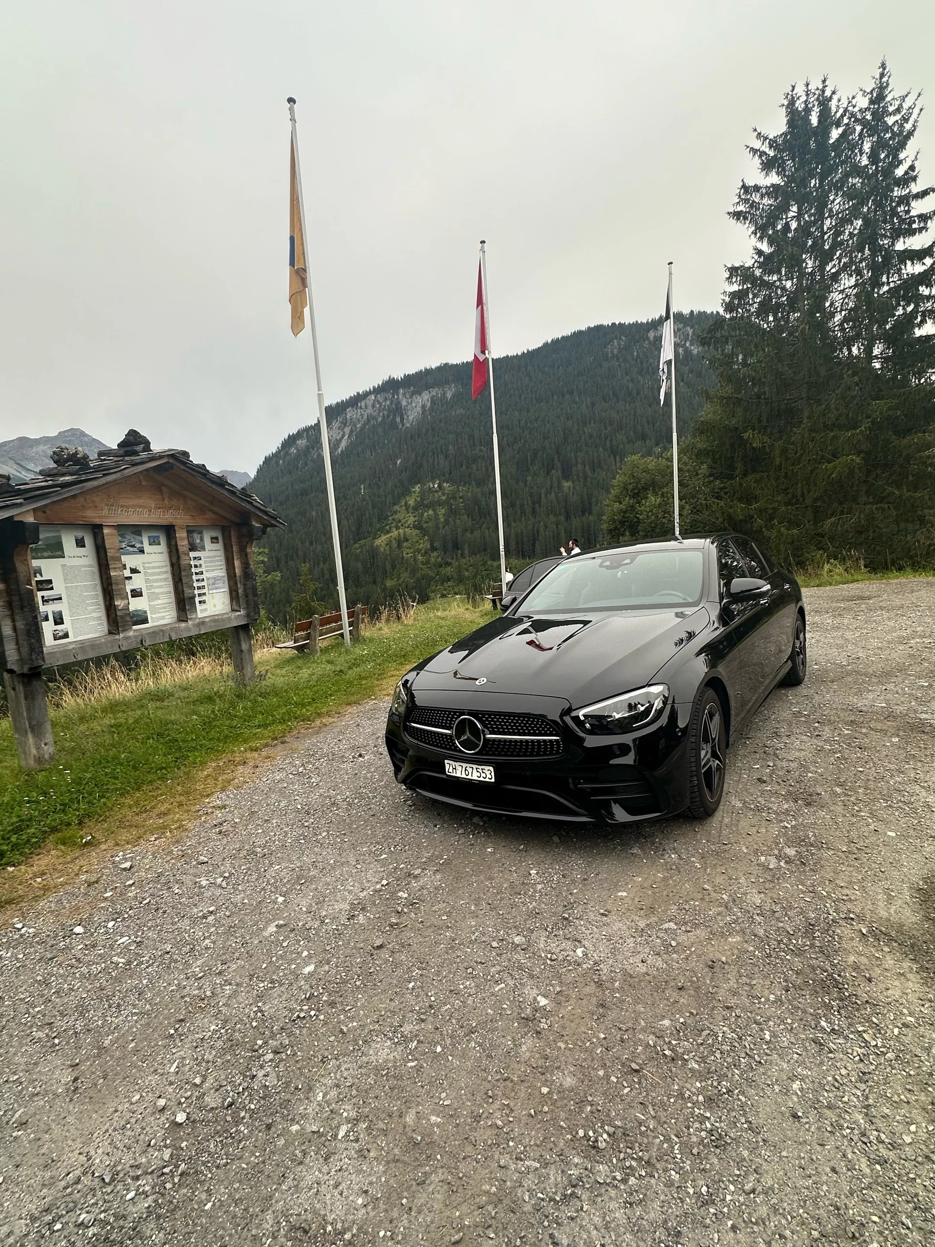 Mercedes-AMG E Class - E400 2022 - Photo 2