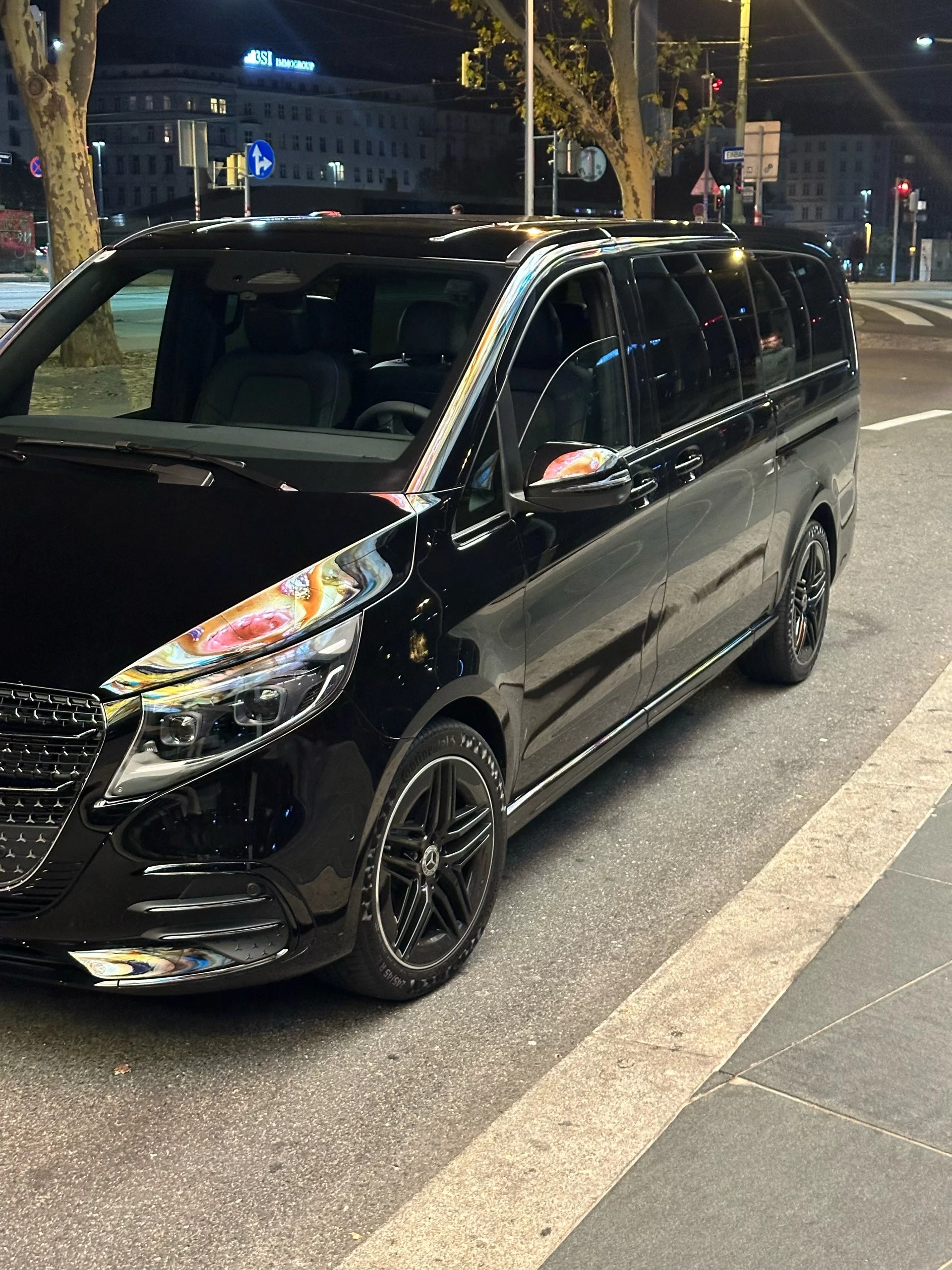 Mercedes-Benz V Class - V300 A 2024 - Photo 3