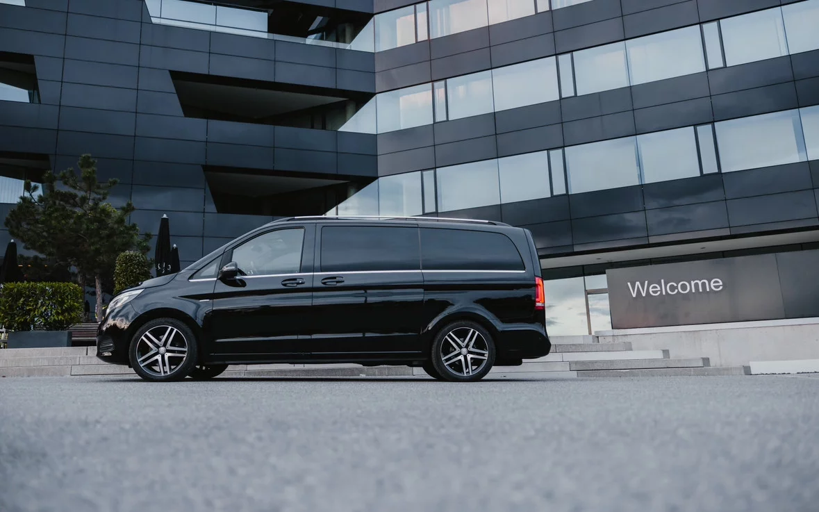 Mercedes-Benz V Class 2018 - Photo 3