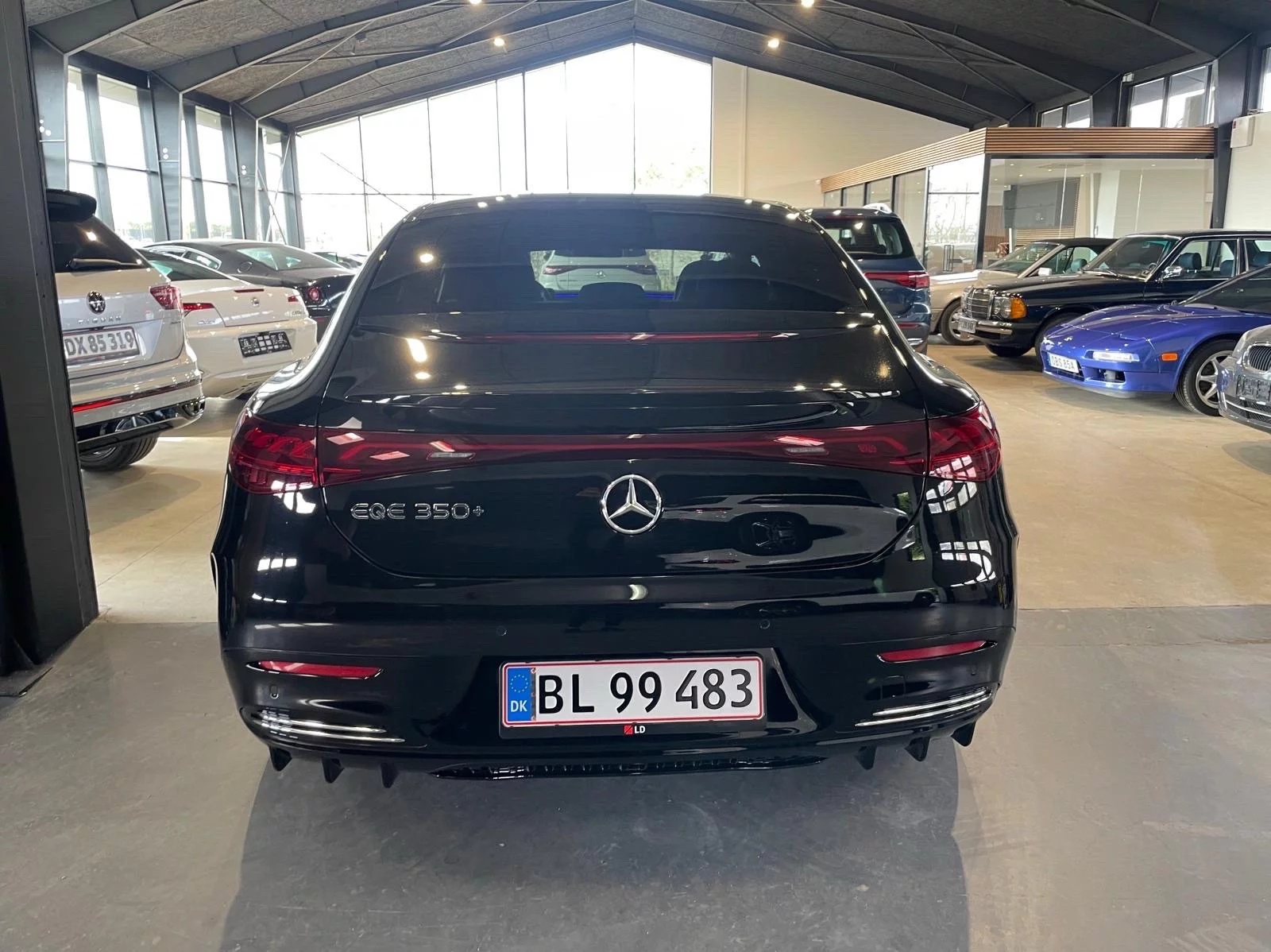 Mercedes-Benz EQE 2023 - Photo 3