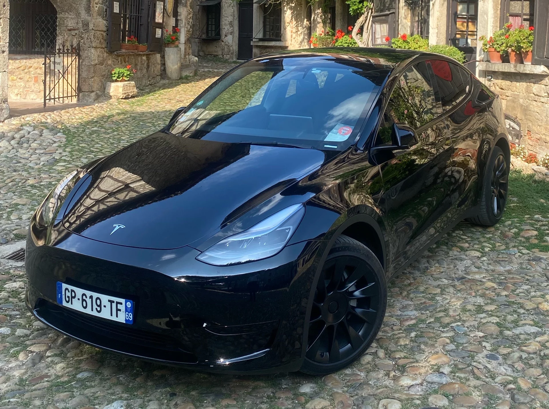 Tesla m 2023 - Photo 3