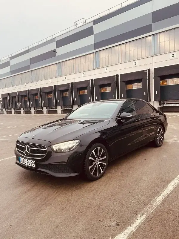 Mercedes-AMG Class E 2024 - Photo 3