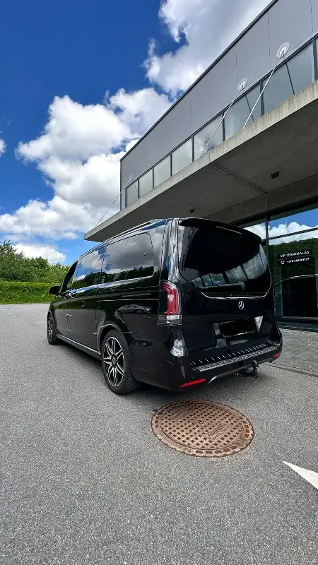 Mercedes-Benz V Class 2024 - Photo 2