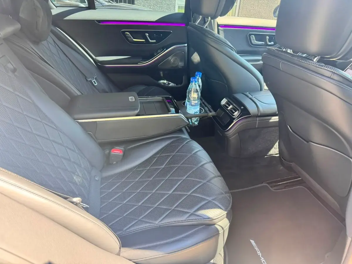 Mercedes-AMG E CLASS 2024 - Photo 3