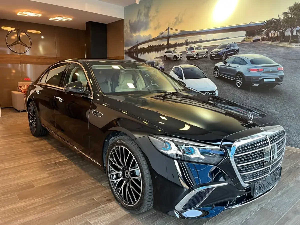Mercedes-AMG S CLASS 2025