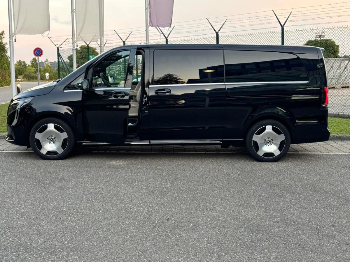 Mercedes-Benz Class V 2026