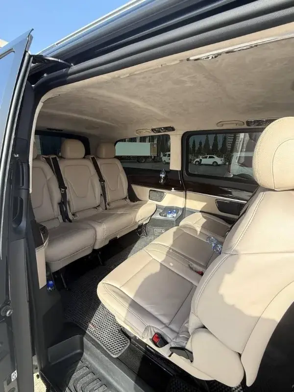Mercedes-Benz Classe V 2024 - Photo 2