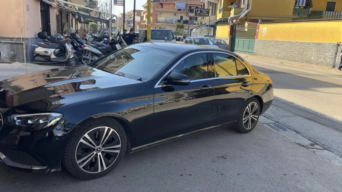 Mercedes-Benz E Class 2024 - Photo 2