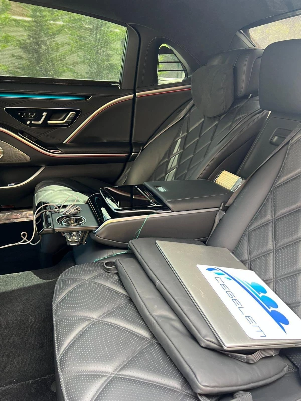 Mercedes-Benz Maybach 2024 - Photo 3