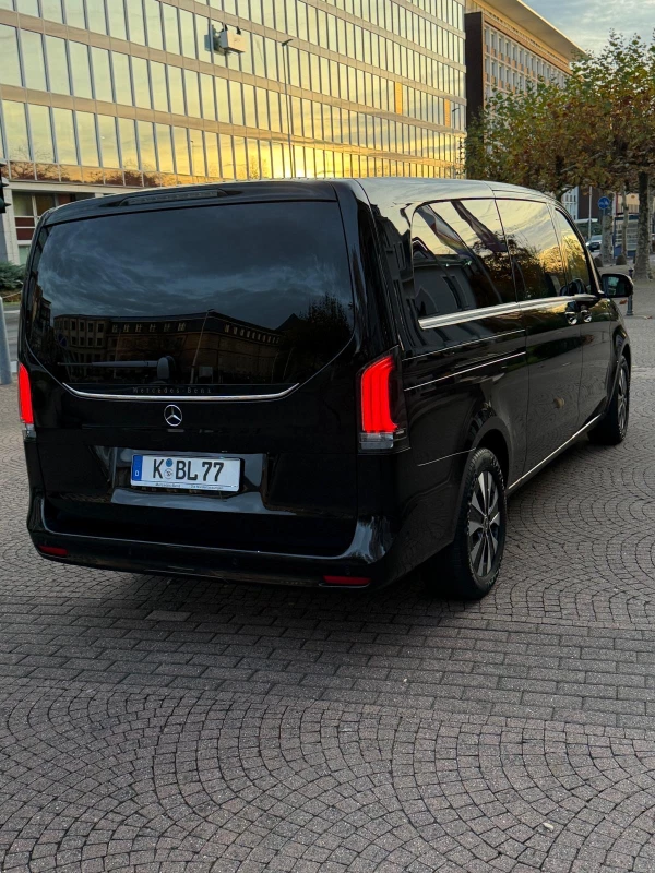 Mercedes-Benz Mercedes Benz V class 2025 - Photo 2