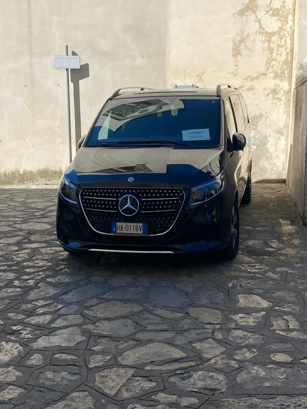 Mercedes-Benz V Class 2025 - Photo 3