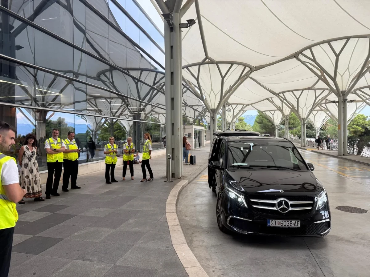 Mercedes-Benz Vclass 2022 - Photo 2