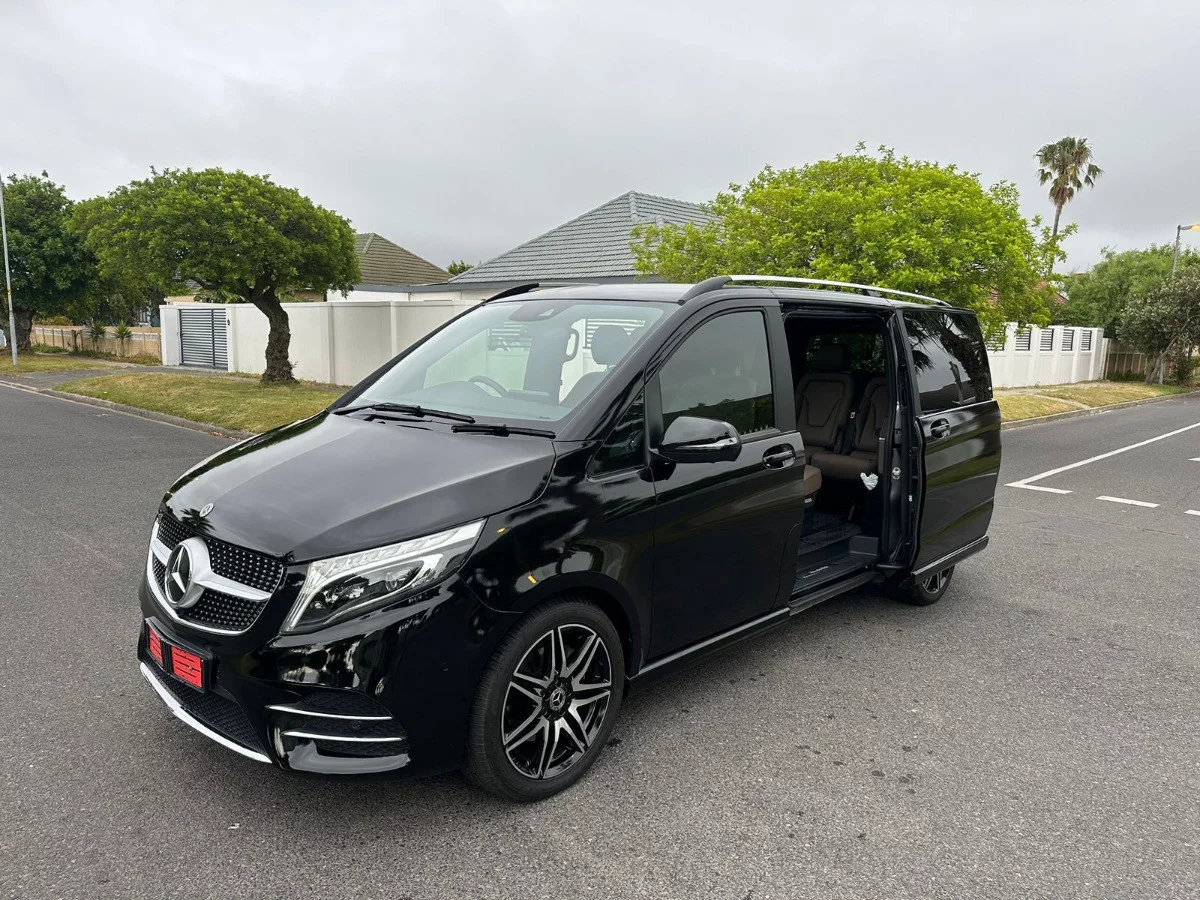 Mercedes-Benz V-class 2023 - Photo 4