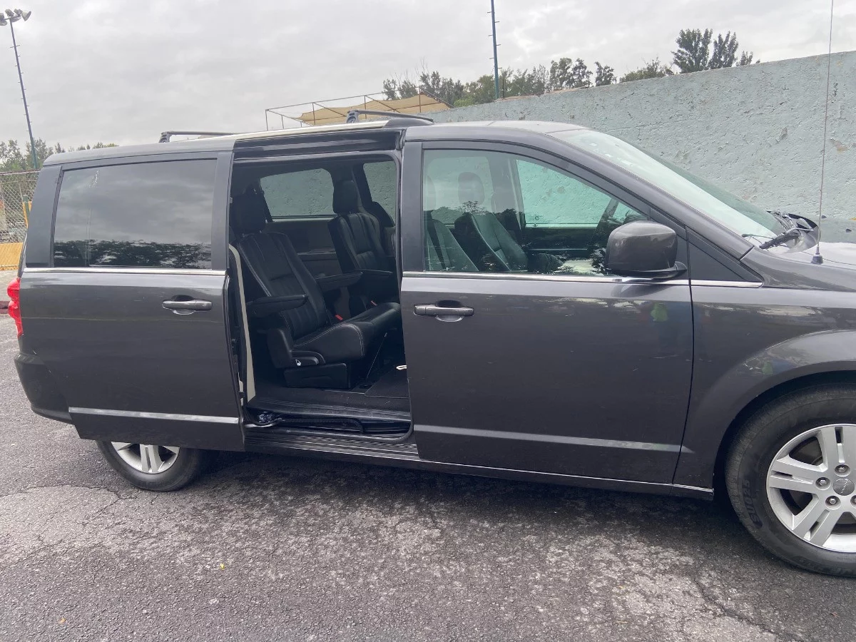 Dodge  Grand Caravan 2019