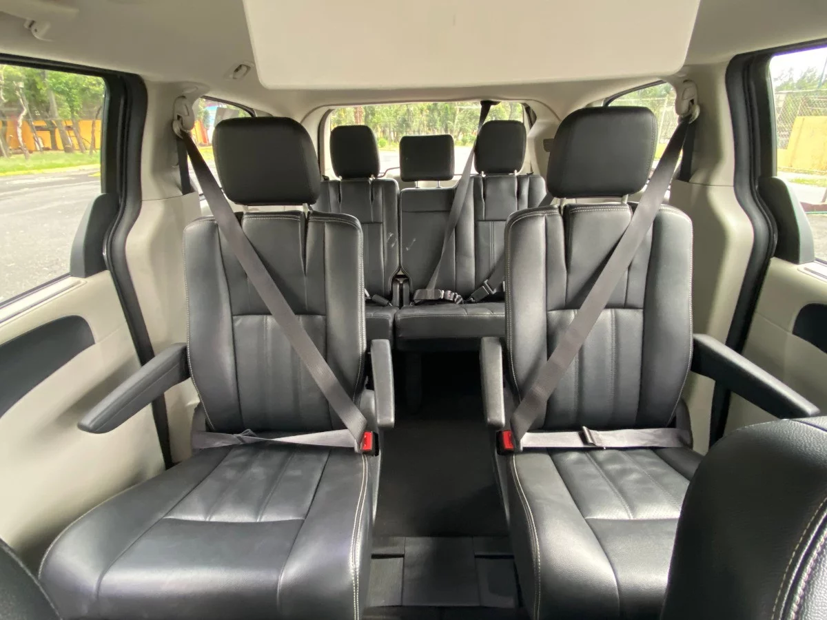 Dodge  Grand Caravan 2019 - Photo 2