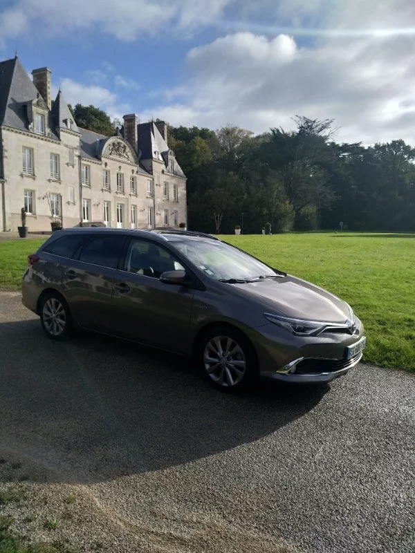 Toyota toyota auris touring sport 2020 - Photo 3