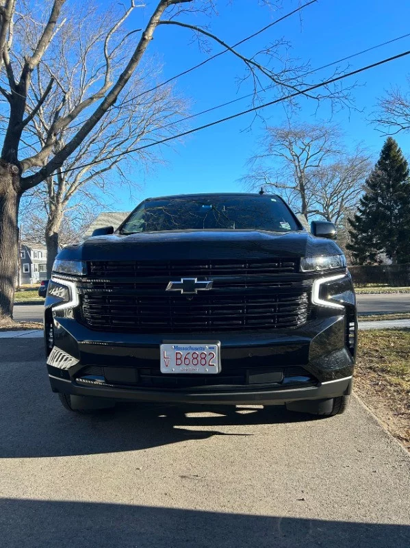 Chevrolet  Suburban 2023