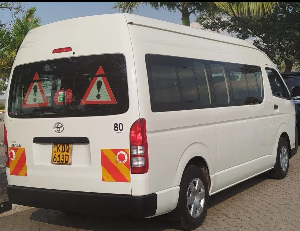 Toyota Hiace 2024 - Photo 2