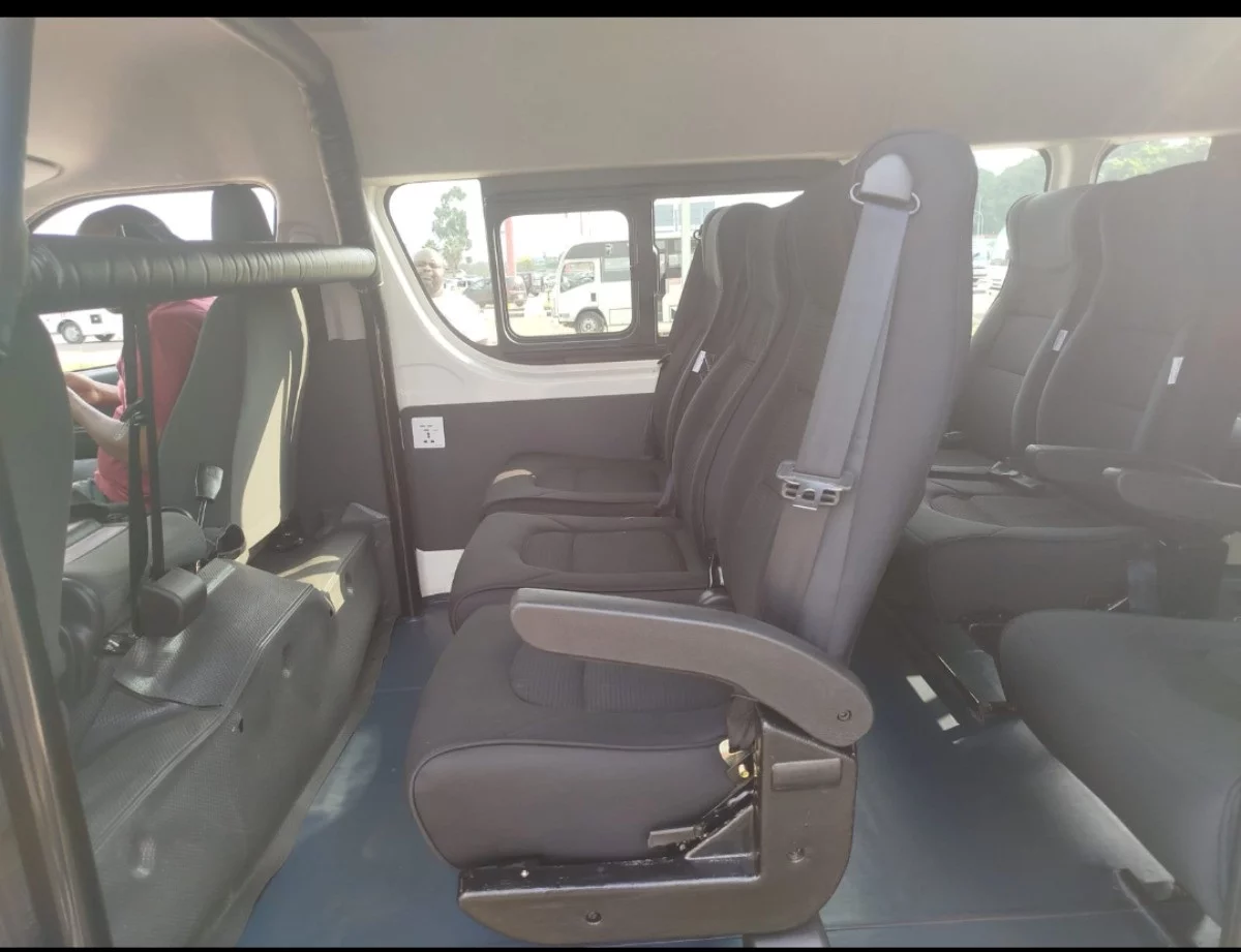 Toyota Hiace 2024 - Photo 3
