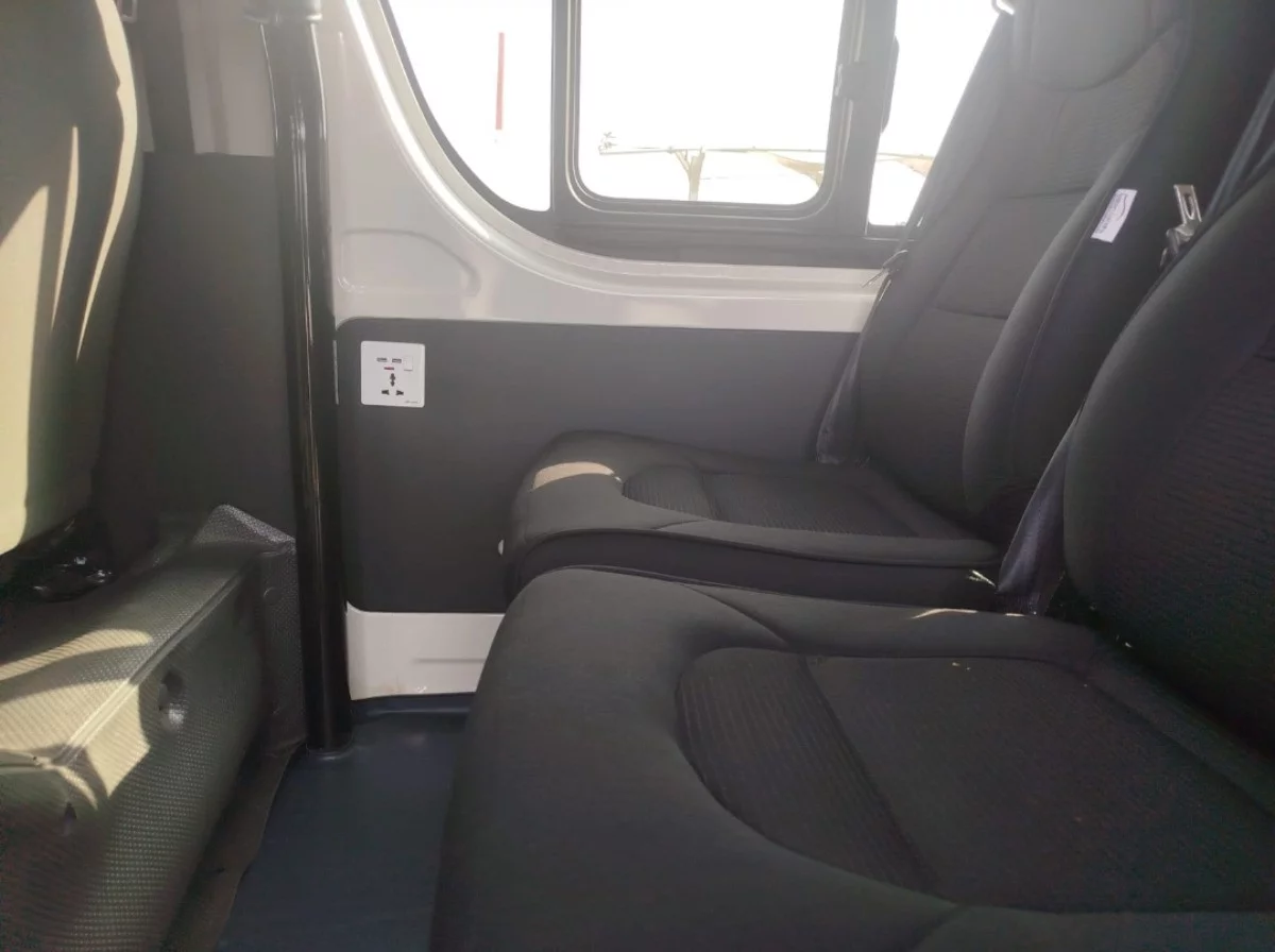 Toyota Hiace 2024 - Photo 4