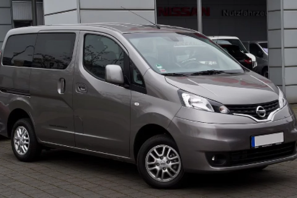 Nissan EVALIA 2018