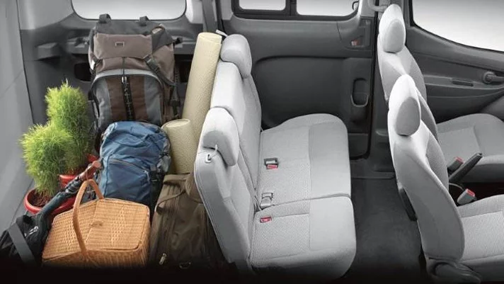 Nissan EVALIA 2018 - Photo 2