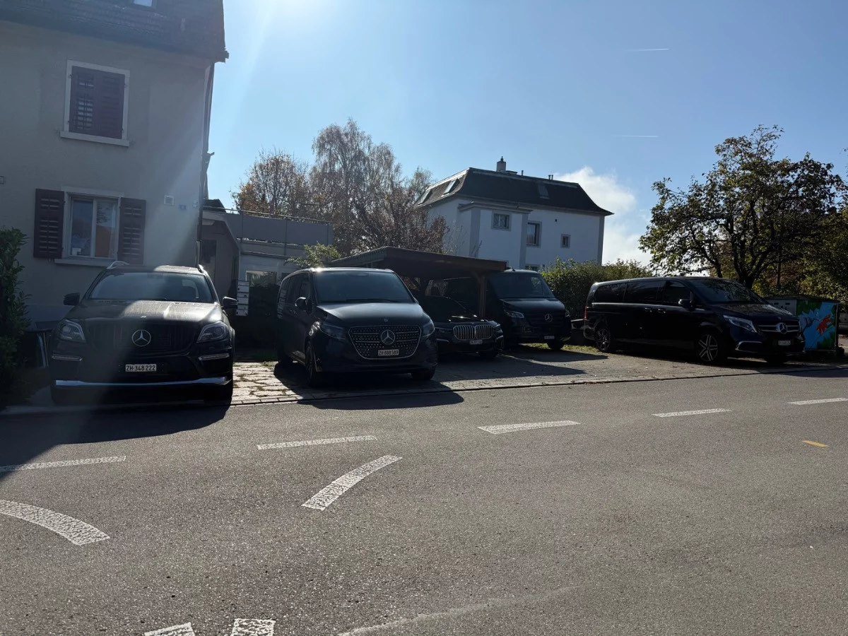 Mercedes-AMG V CLass - V300d 2024 - Photo 3
