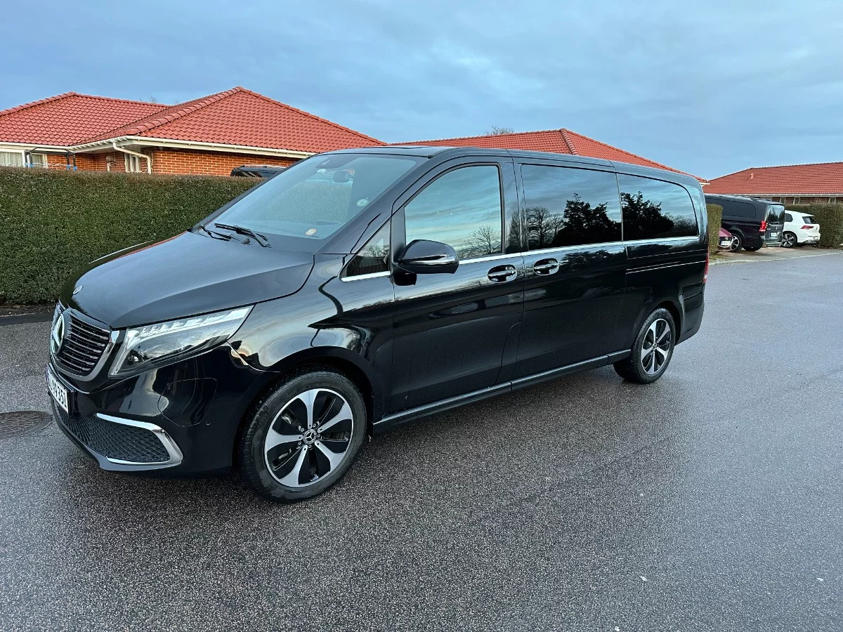 Mercedes-Benz EQV 2023 - Photo 4