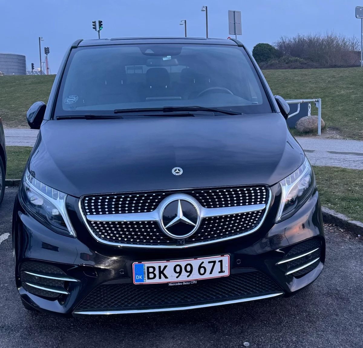 Mercedes-Benz V Class 2023 - Photo 2
