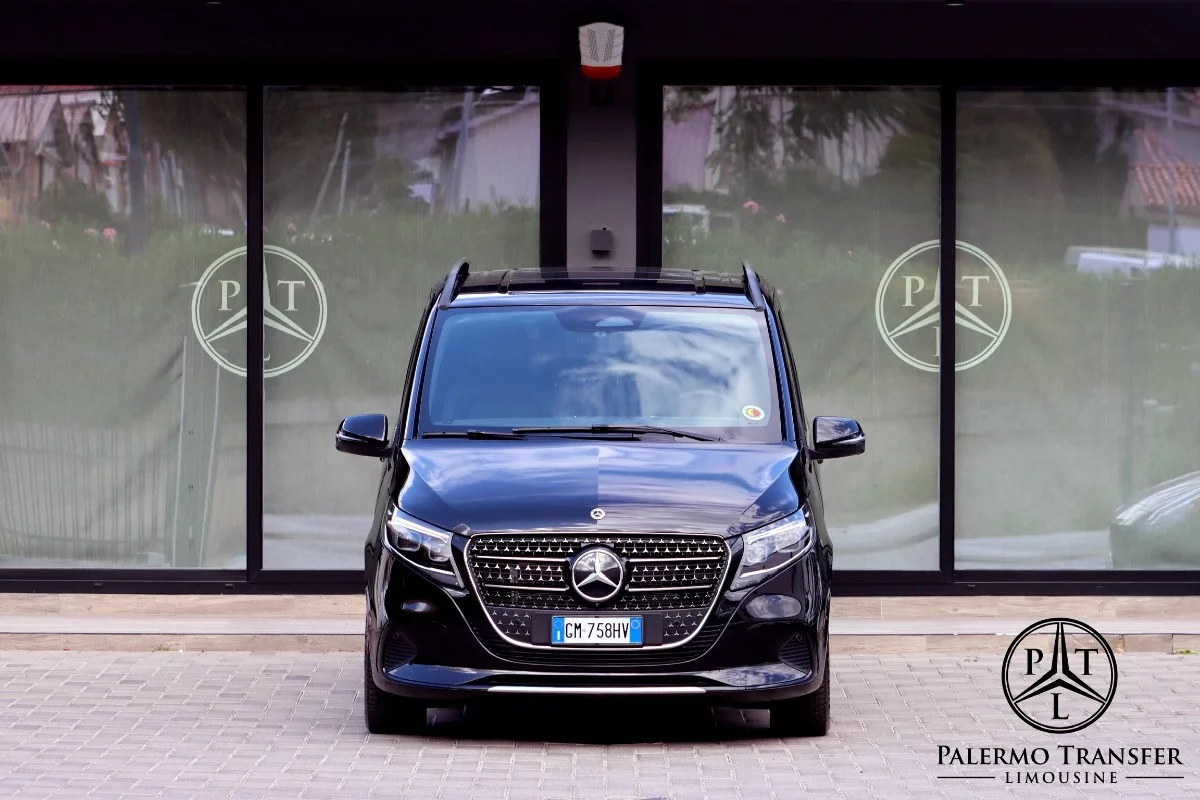 Mercedes-Benz Classe V 2024 - Photo 2