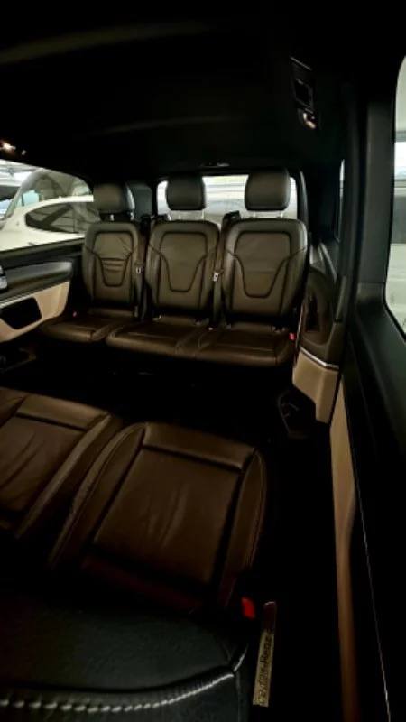 Mercedes-Benz Classe V 2024 - Photo 3