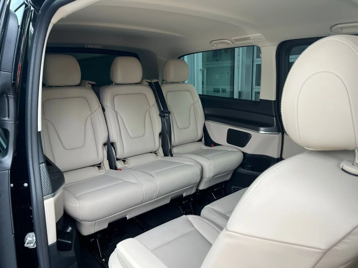 Mercedes-Benz V Class - V300 AMG Extra Long 2024 - Photo 2