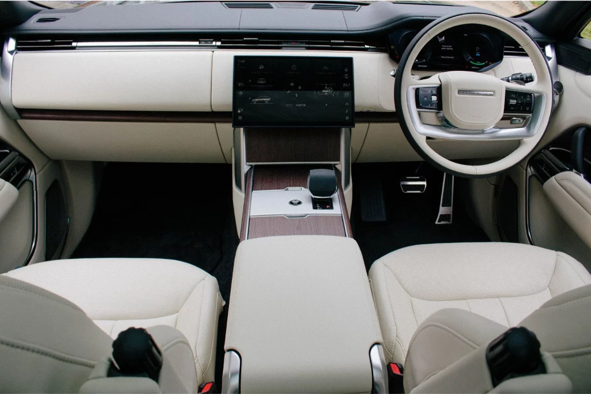 Land Rover Range Rover - First Edition Extra Long 2024 - Photo 4