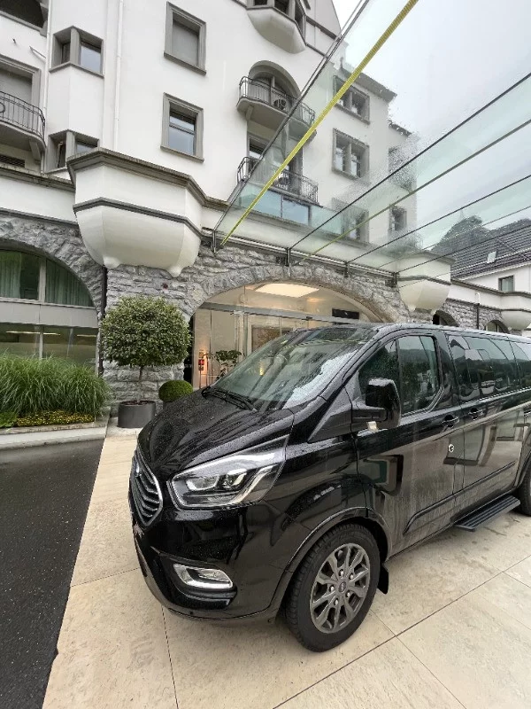 Ford Tourneo Custom 2022 - Photo 3