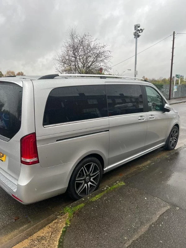 Mercedes-Benz V Class 2019 - Photo 3