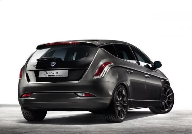 Lancia Delta 2010 - Photo 2