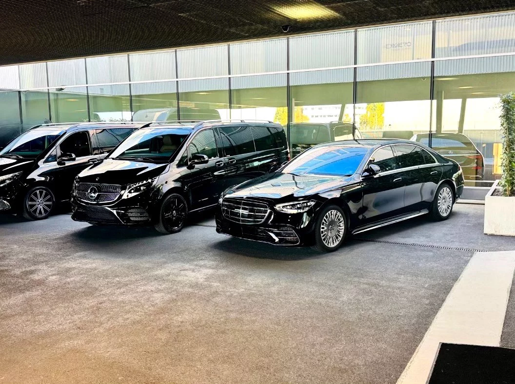 Mercedes-Benz V Class - 300 Avantgarde Business 2024 - Photo 2
