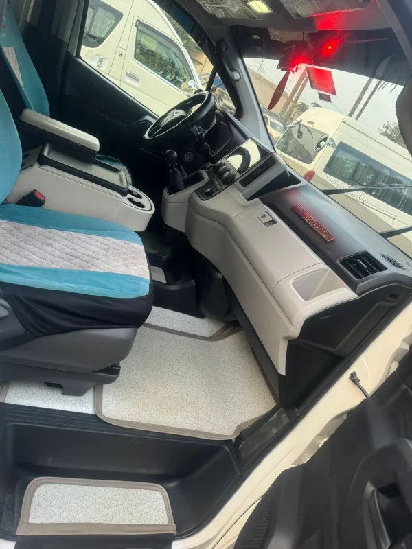 Toyota Hiace 2024 - Photo 3