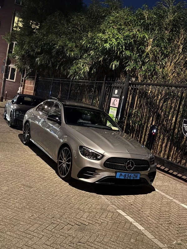 Mercedes-Benz E Klasse 2021 - Photo 2