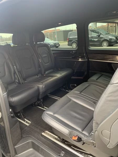 Mercedes-Benz EQV 2023 - Photo 2