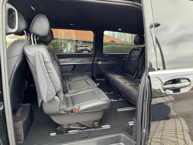 Mercedes-Benz EQV 2023 - Photo 2