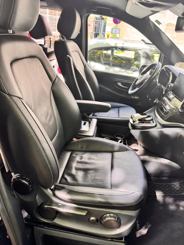 Mercedes-Benz V Class 2020 - Photo 2