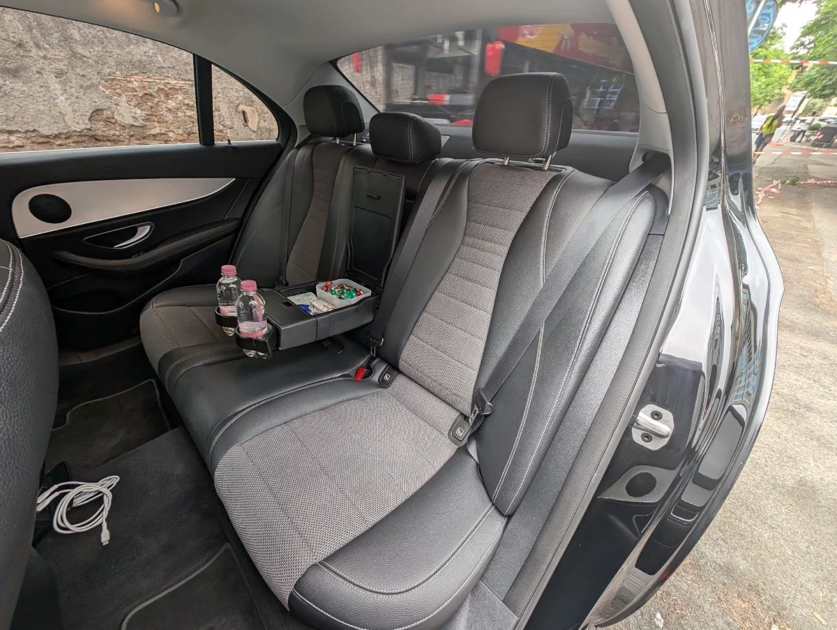 Mercedes-Benz E Class 2022 - Photo 4