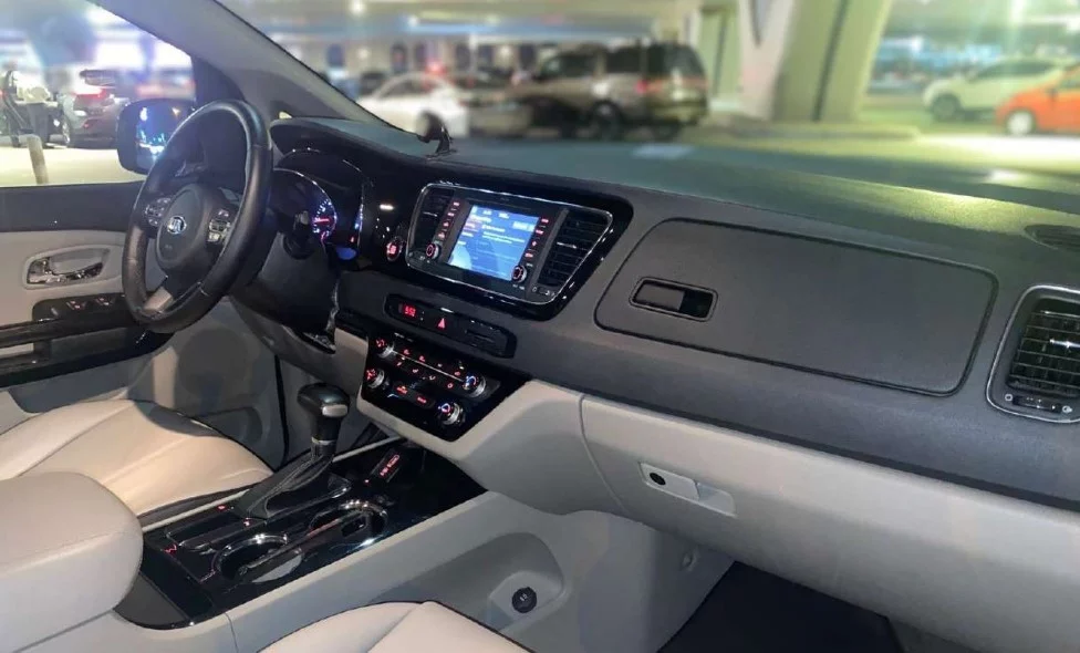 Kia CARNIVAL 2020 - Photo 4