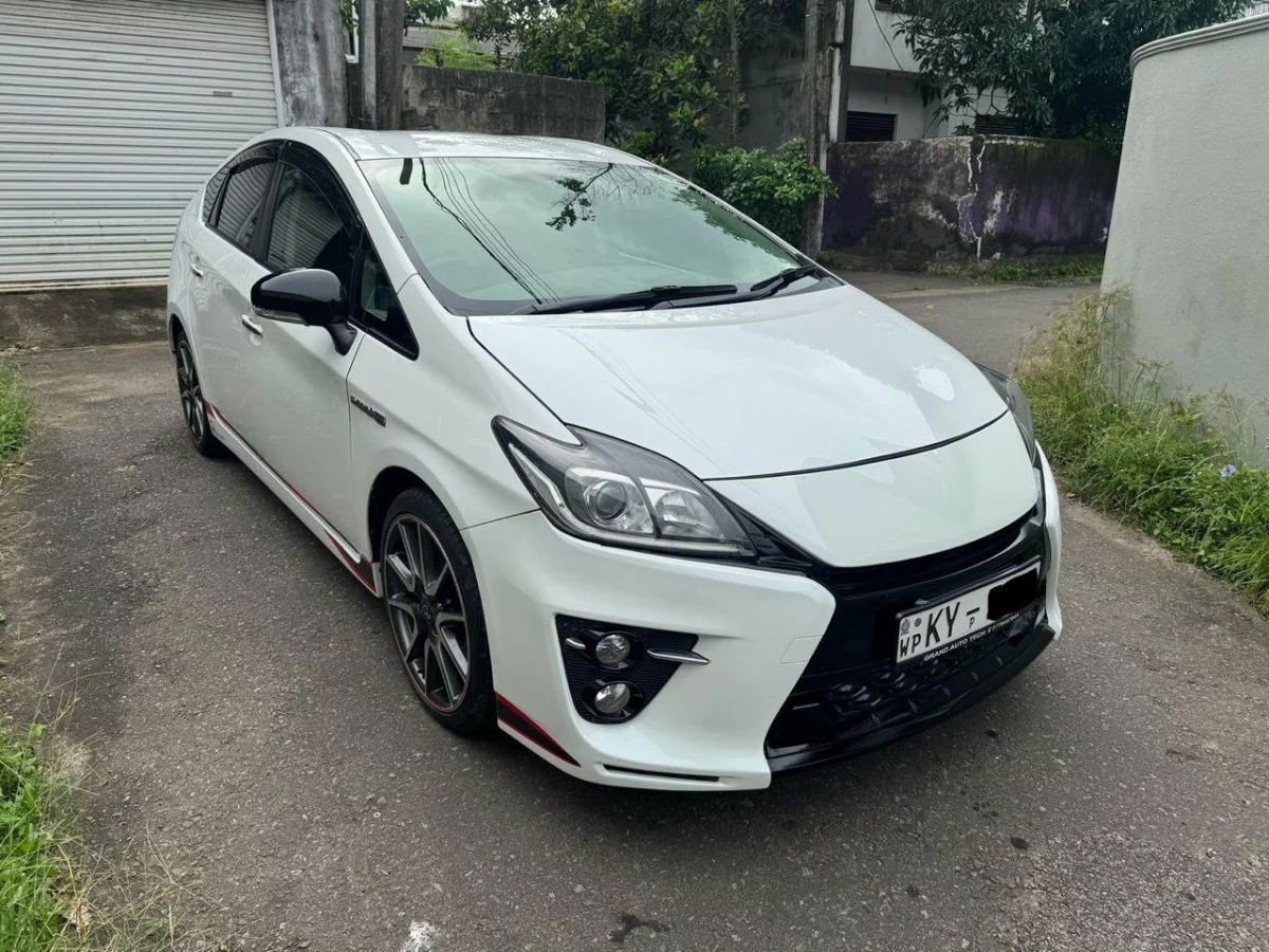 Toyota Prius 2015 - Photo 3