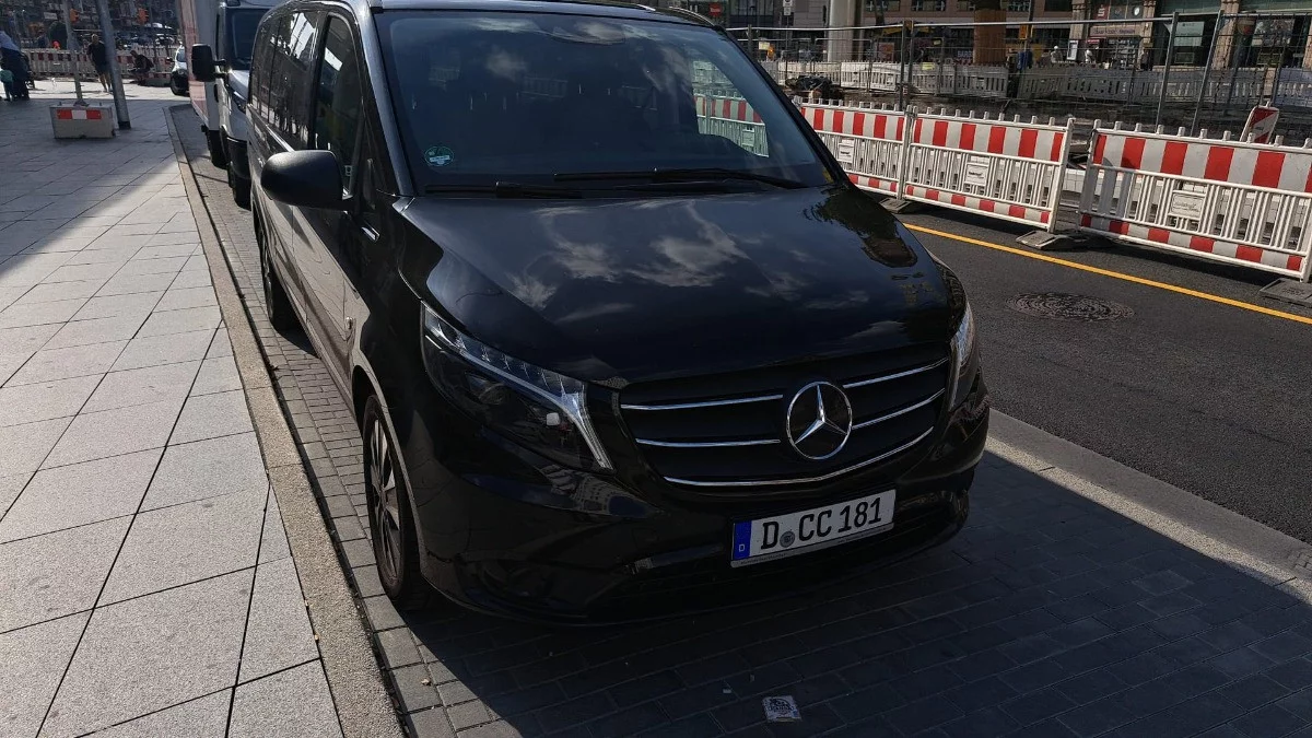 Mercedes-Benz Vito 2023 - Photo 2