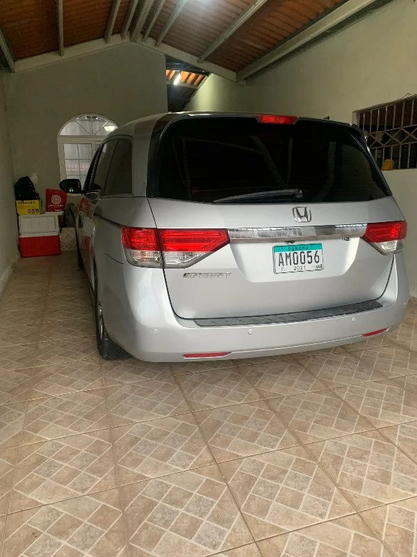 Honda odyssey 2014 - Photo 2