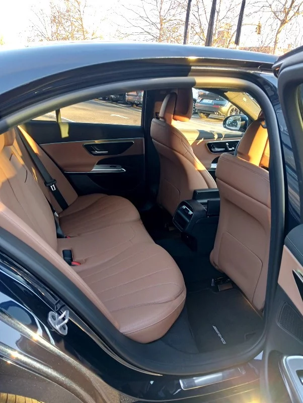 Mercedes-Benz E220 2025 - Photo 4