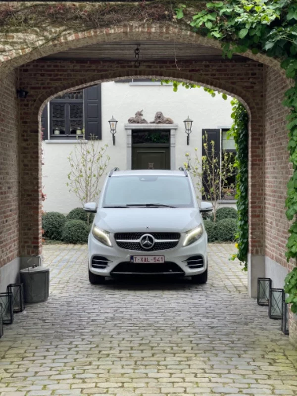 Mercedes-Benz V Klasse 2023 - Photo 4